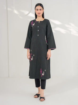 2-piece-yarn-dyed-suit-embroidered-(pret)