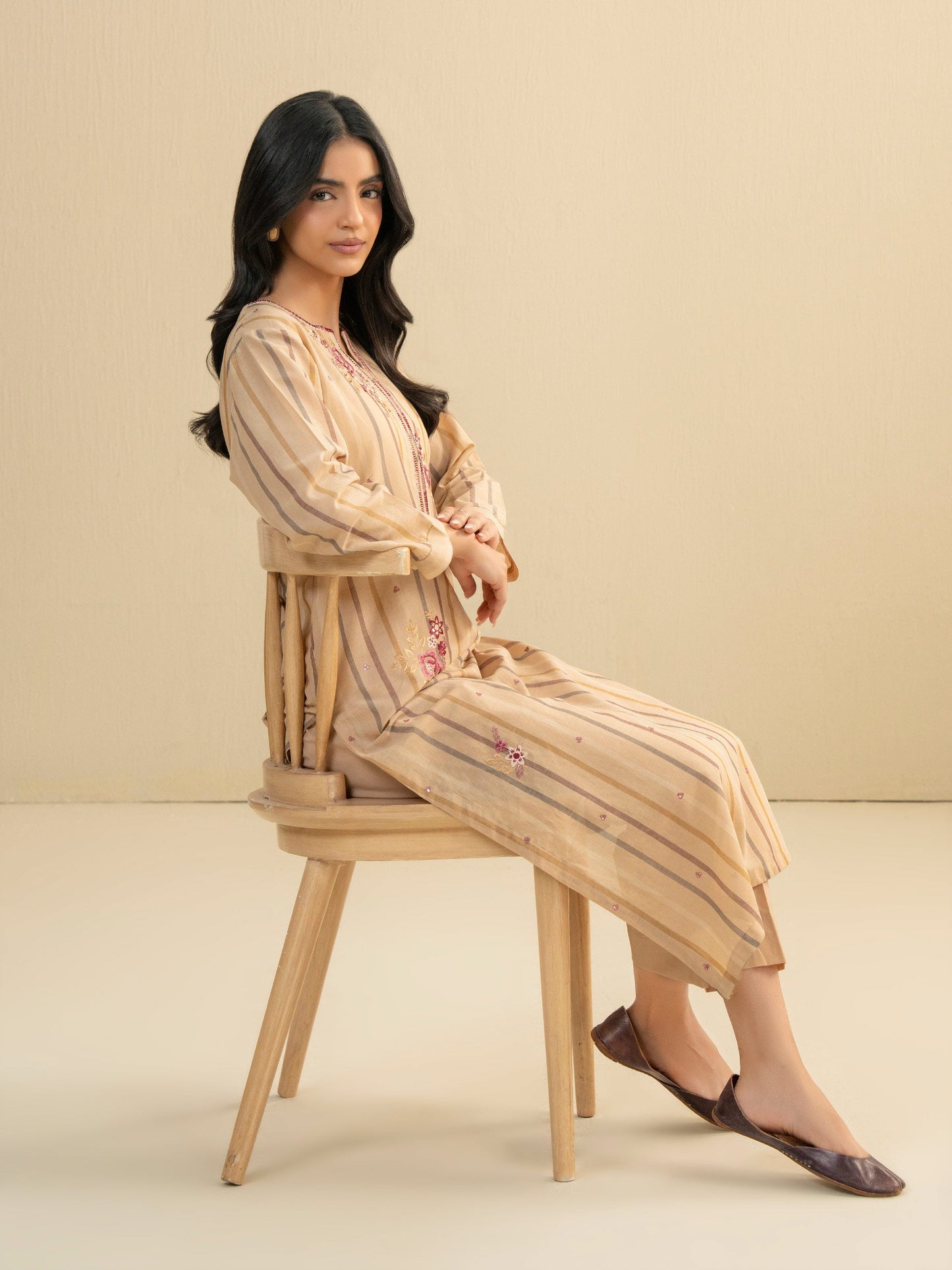 2 Piece Yarn Dyed Suit-Embroidered (Pret)