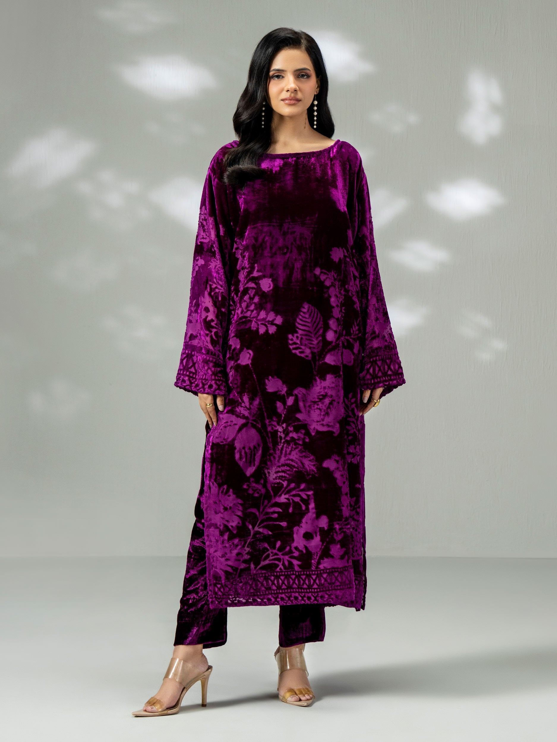 2-piece-velvet-suit-(pret)