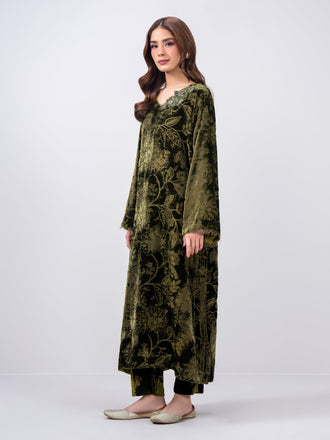 2-piece-velvet-suit--embroidered-(pret)