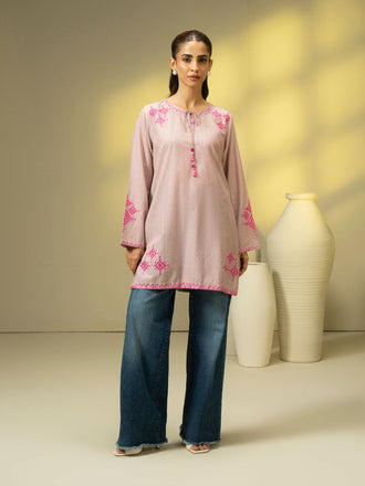 yarn-dyed-kurti-embroidered-(pret)
