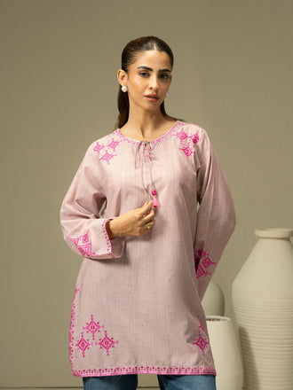 yarn-dyed-kurti-embroidered-(pret)