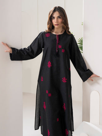 yarn-dyed-shirt-embroidered-(pret)