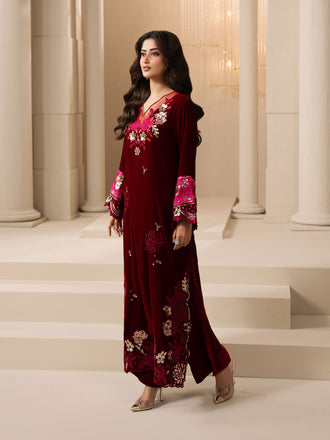 2-piece-velvet-suit-embroidered-(pret)