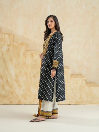 3-piece-lawn-suit-embroidered-(pret)