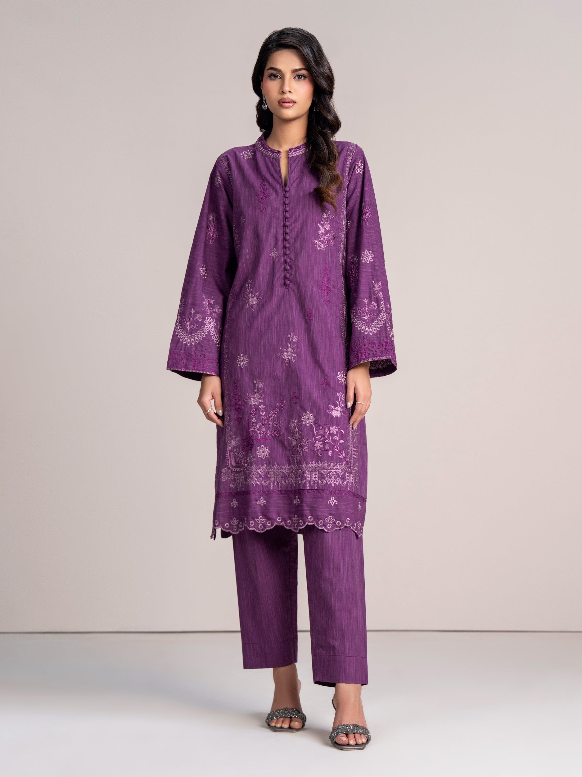 2-piece-yarn-dyed-suit-embroidered--(pret)