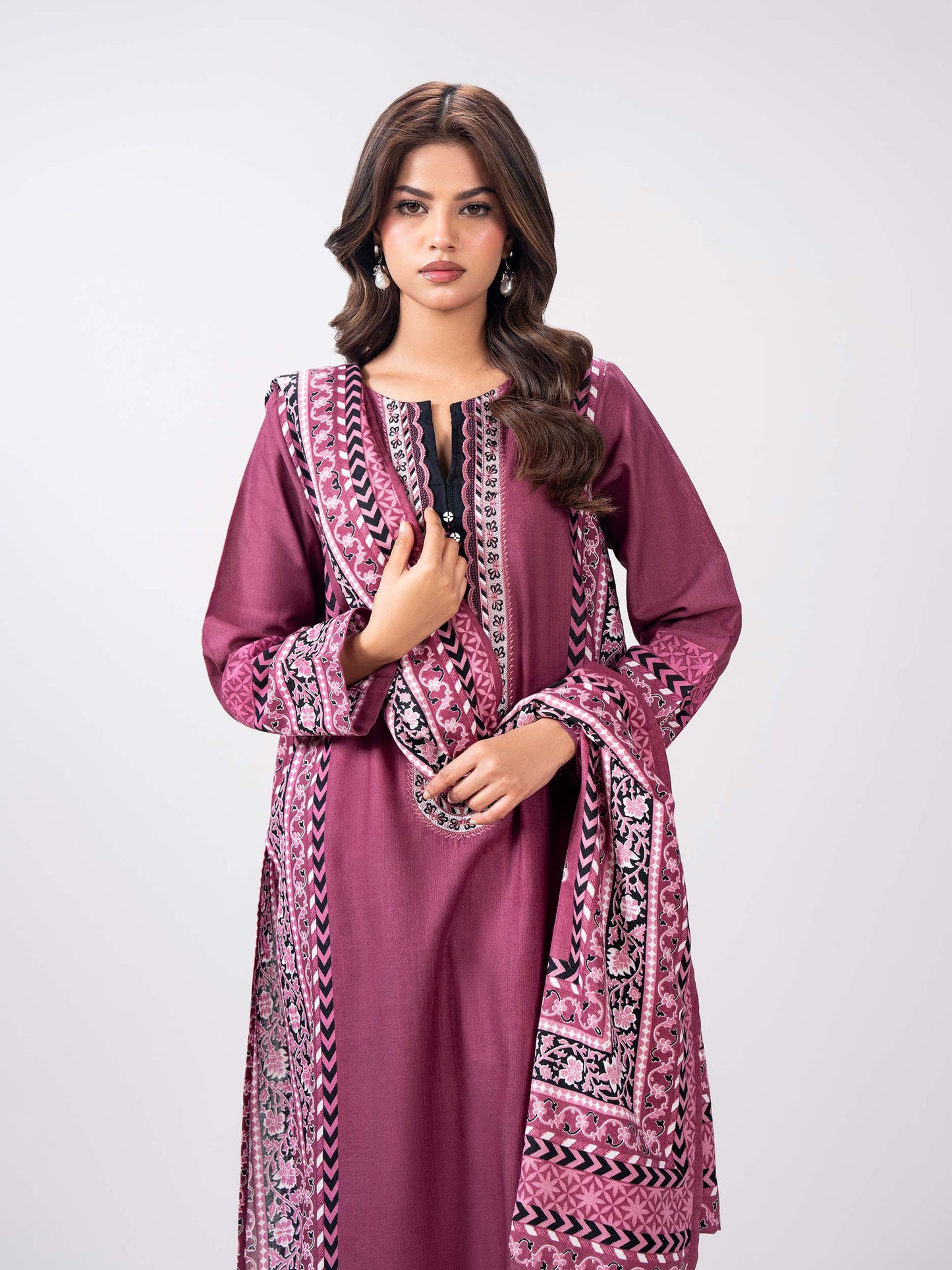 3 Piece Slub Khaddar Suit- Embroidered (Pret)