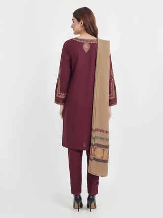 3-piece-khaddar-suit-embroidered-(pret)