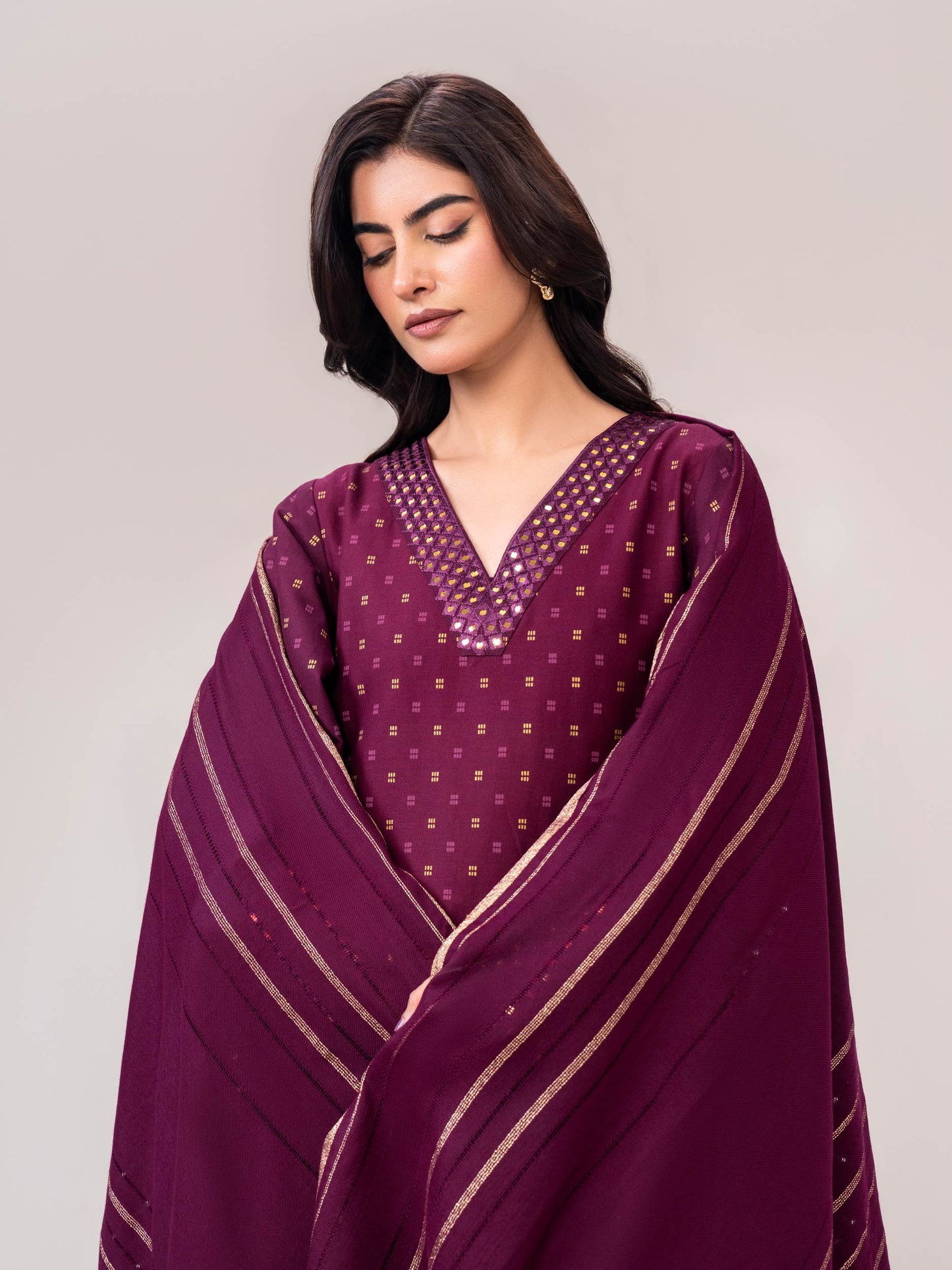 3 Piece Khaddar Suit- Embroidered (Pret)