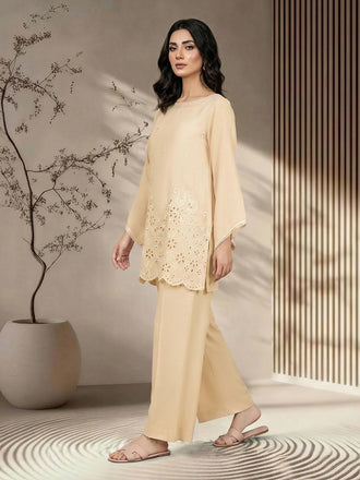 grip-co-ord-set--embroidered