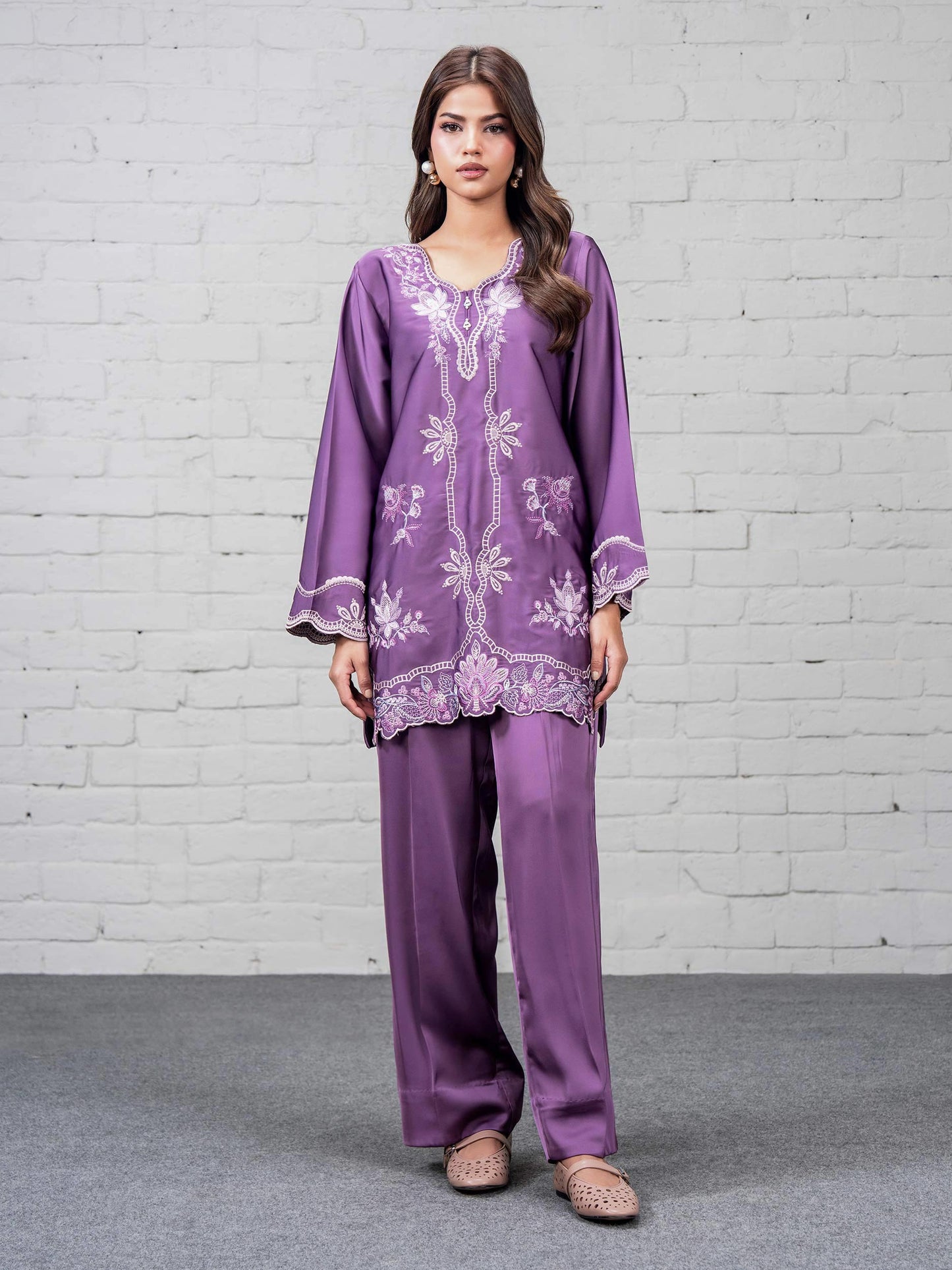 Grip Co-ord Set- Embroidered