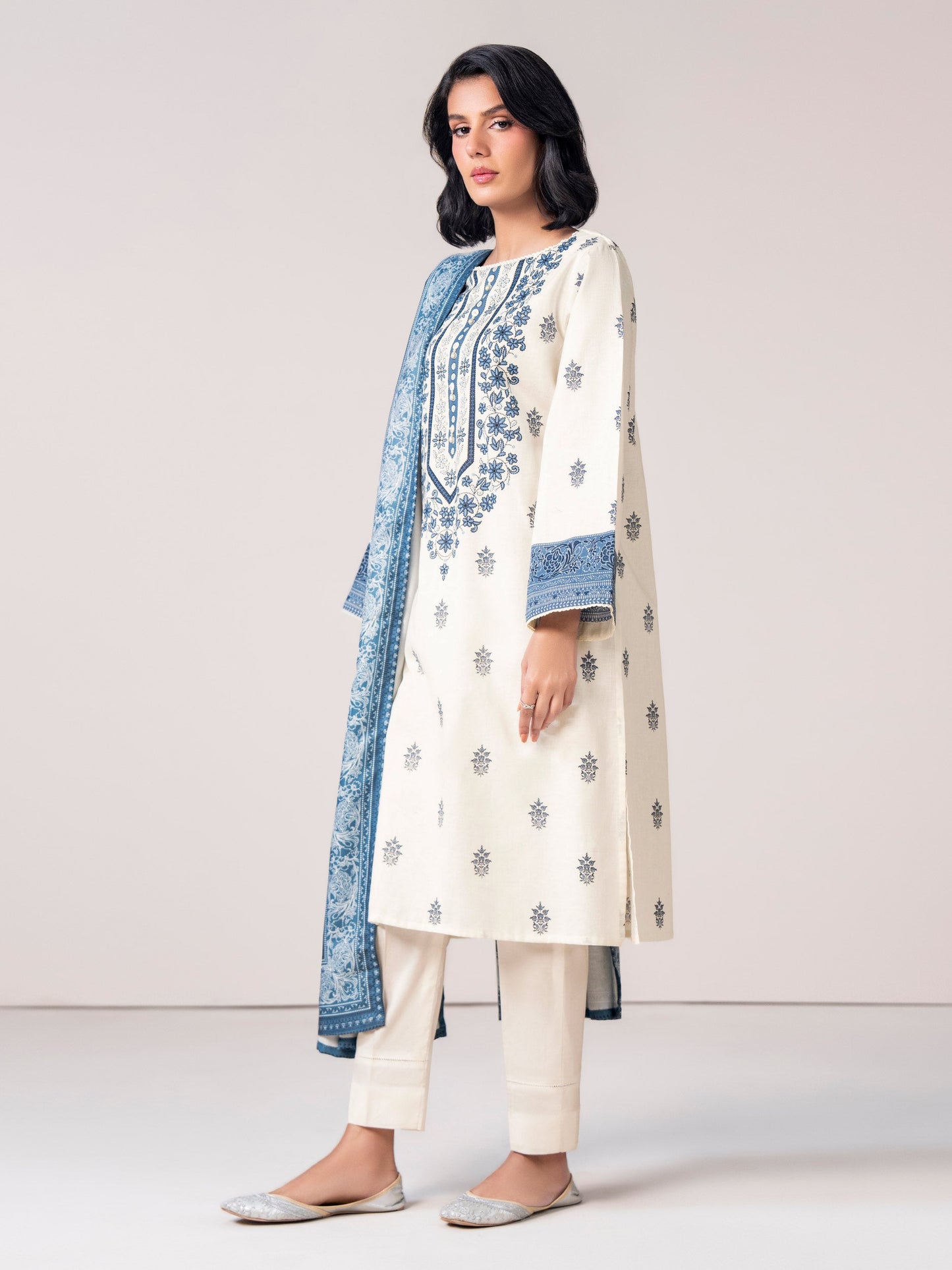 2 Piece Khaddar Suit (Pret)