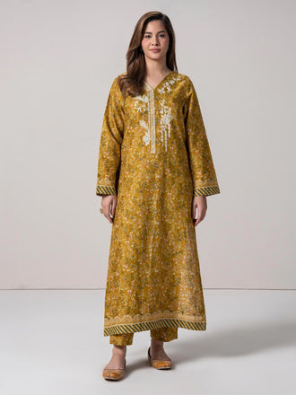 2-piece-khaddar-suit--embroidered-(pret)
