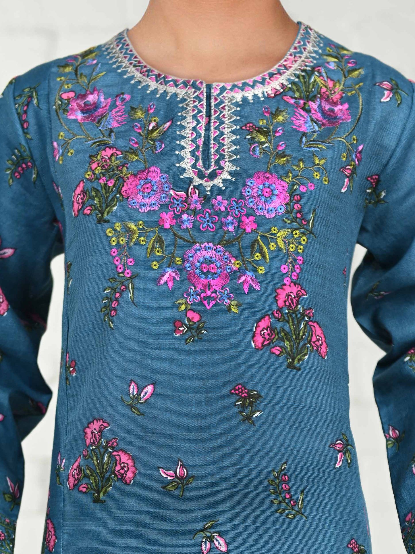 2 Piece Slub Khaddar Suit (Pret)