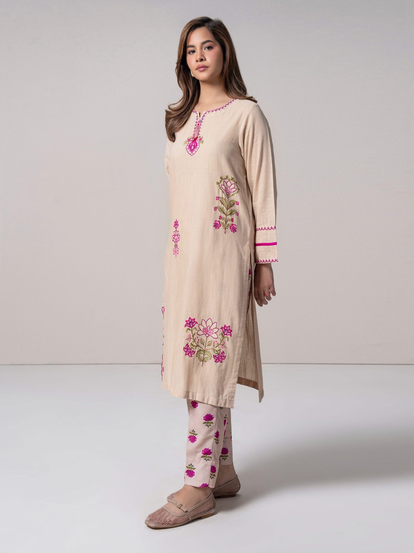 2 Piece Slub Khaddar Suit- Embroidered (Pret)