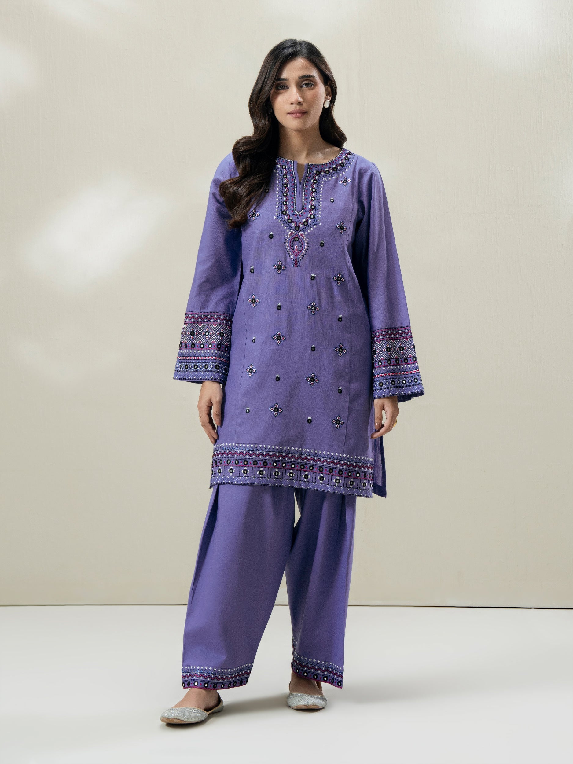2-piece-slub-khaddar-suit-embroidered-(pret)