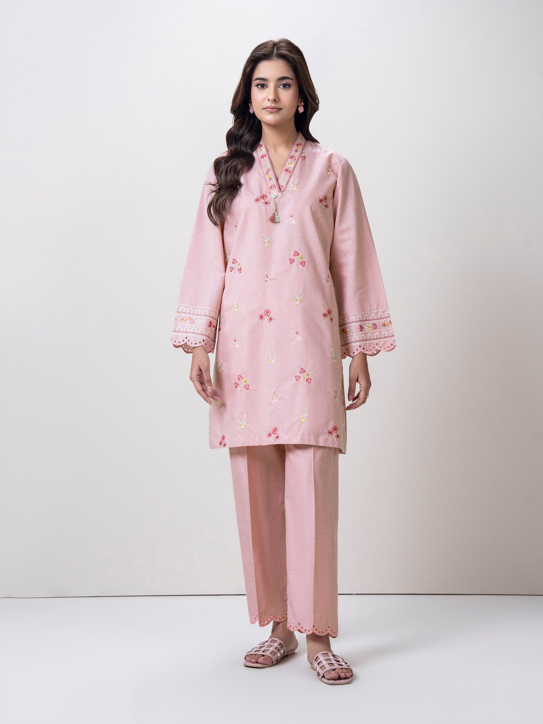 2-piece-yarn-dyed-suit-embroidered--(pret)