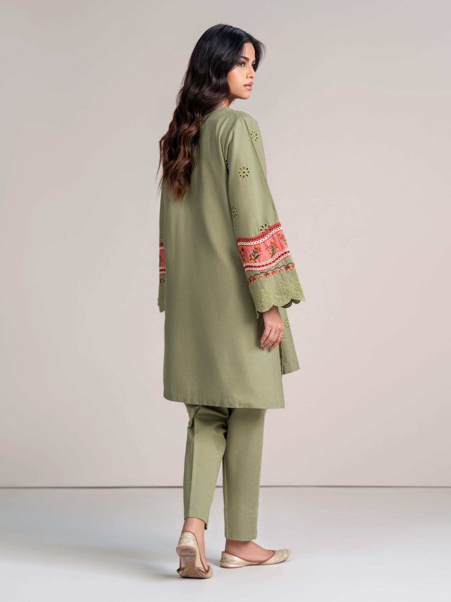 2 Piece Khaddar Suit- Embroidered Pret