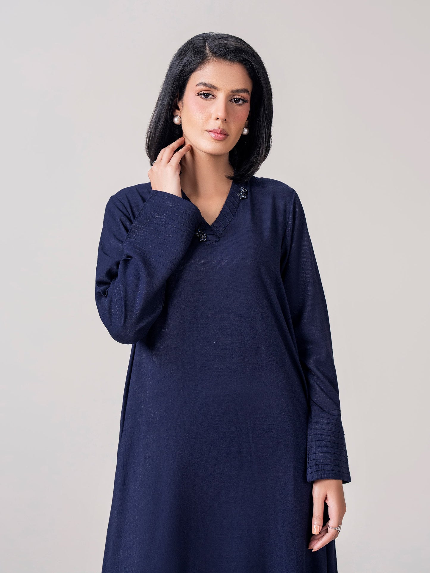 2-Piece Zari Karandi Suit (Pret)