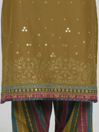 2-piece-lawn-suit--embroidered-(pret)