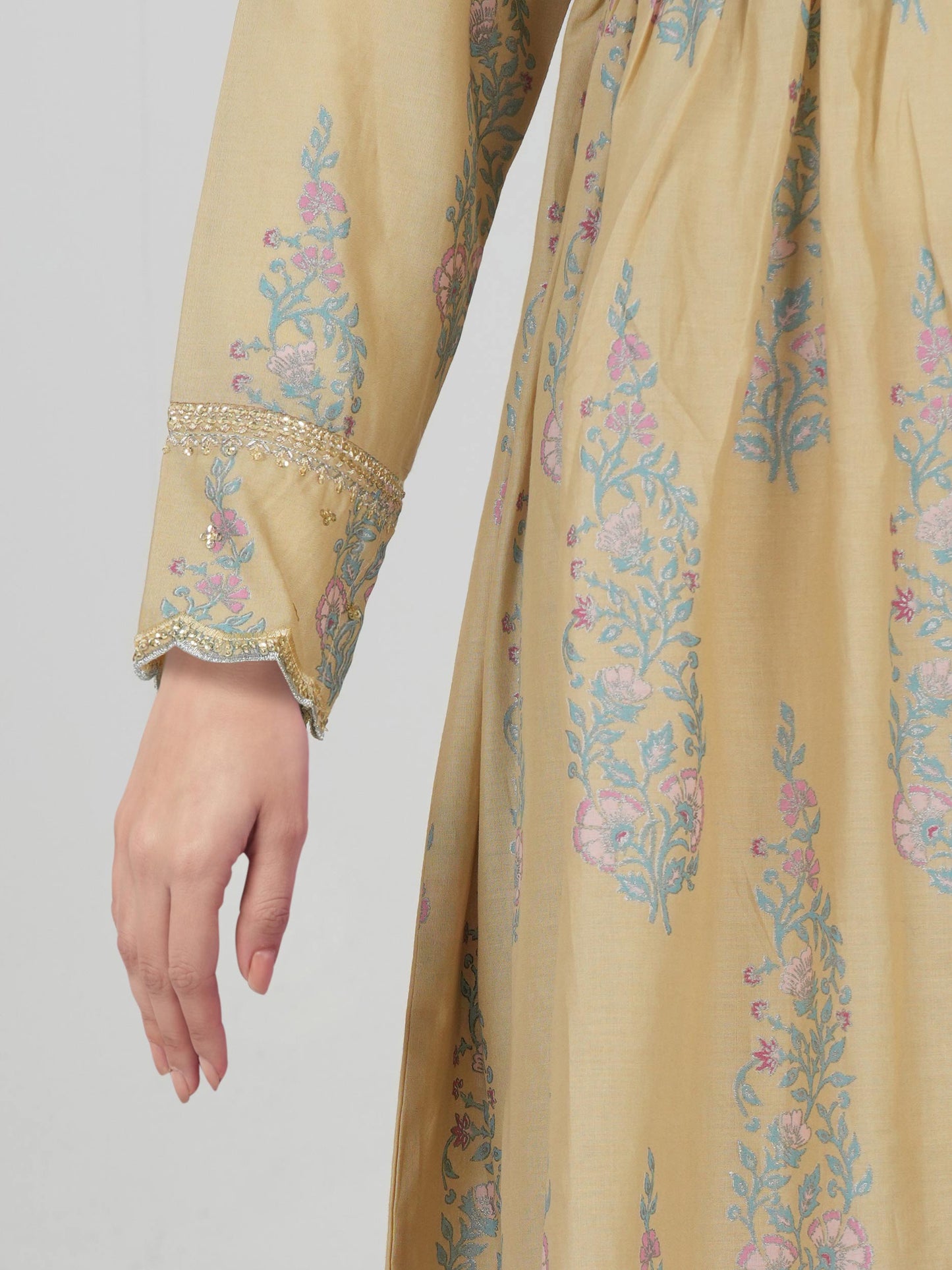2 Piece Lawn Suit- Embroidered (Pret)