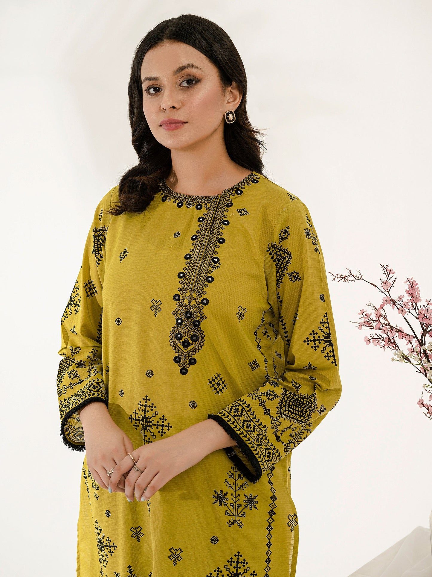 2 Piece Texture Lawn Suit-Embroidered (Pret)