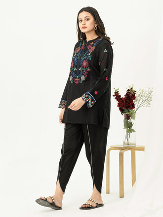 textured-lawn-kurti--embroidered-(pret)