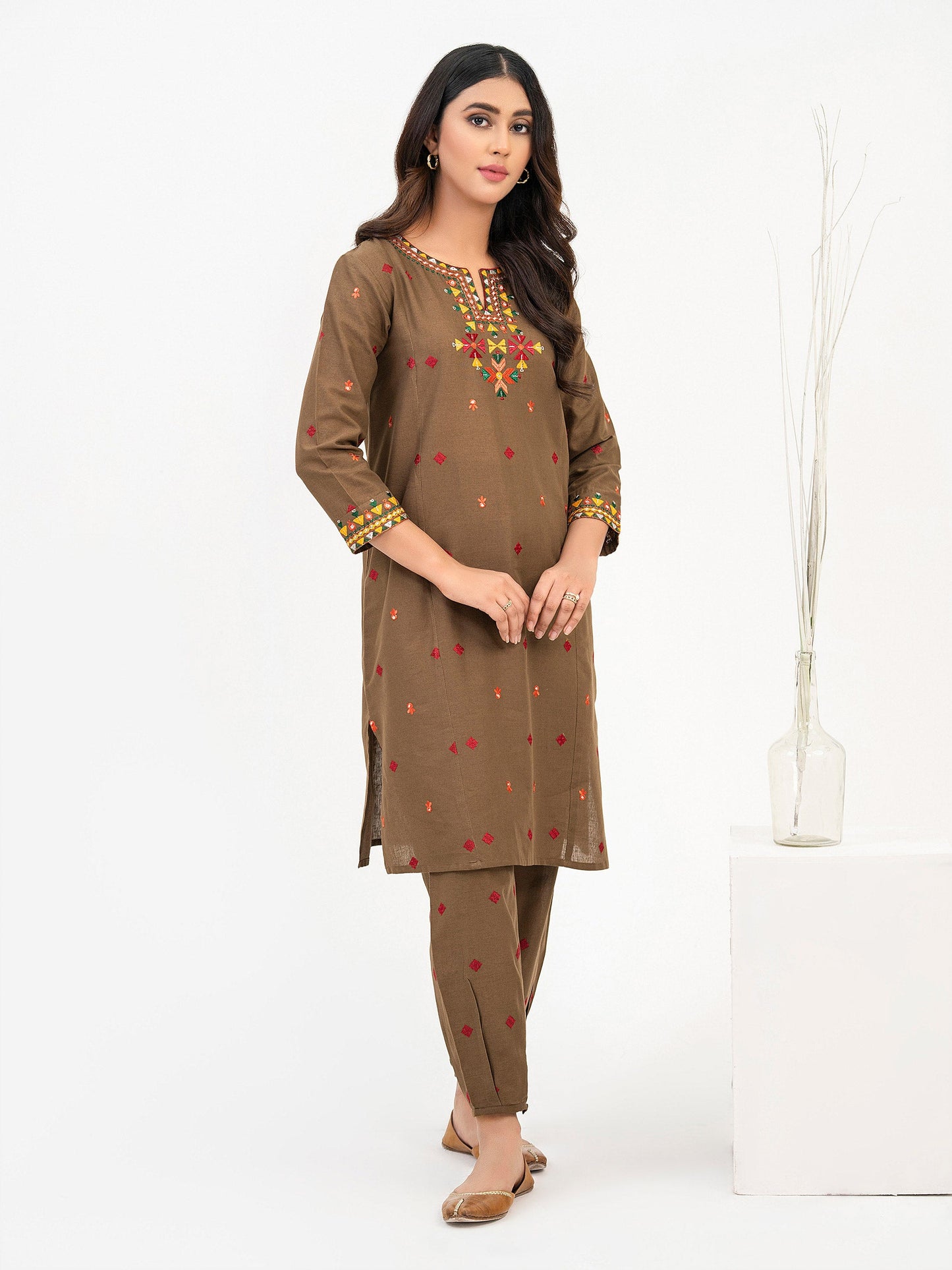 2 Piece Khaddar Suit-Embroidered (Pret)