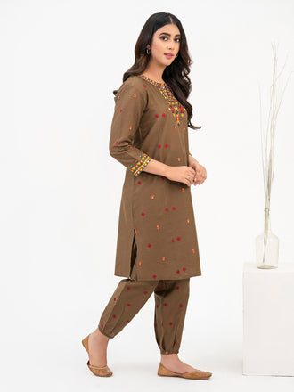 2-piece-khaddar-suit-embroidered-(pret)