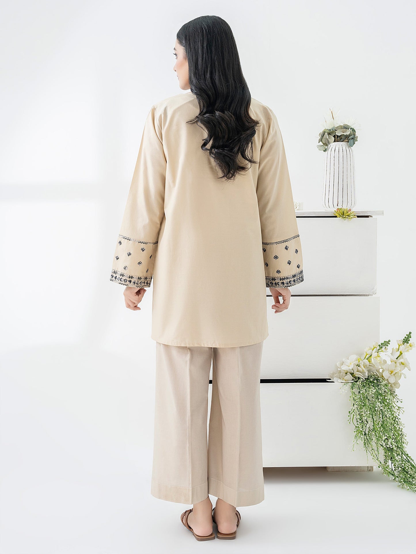 Cambric Kurti-Embroidered (Pret)