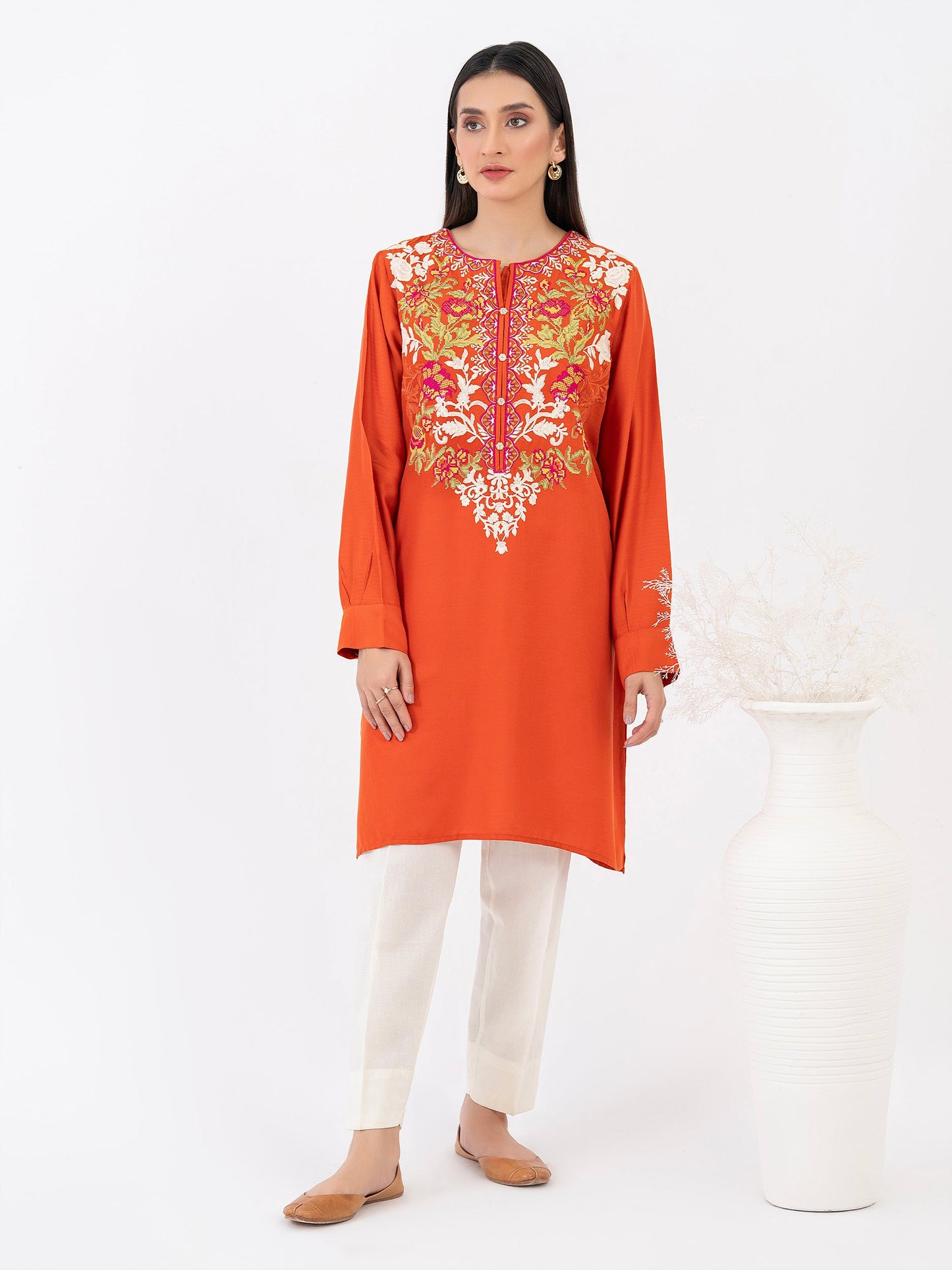 Linen Kurti-Embroidered (Pret)