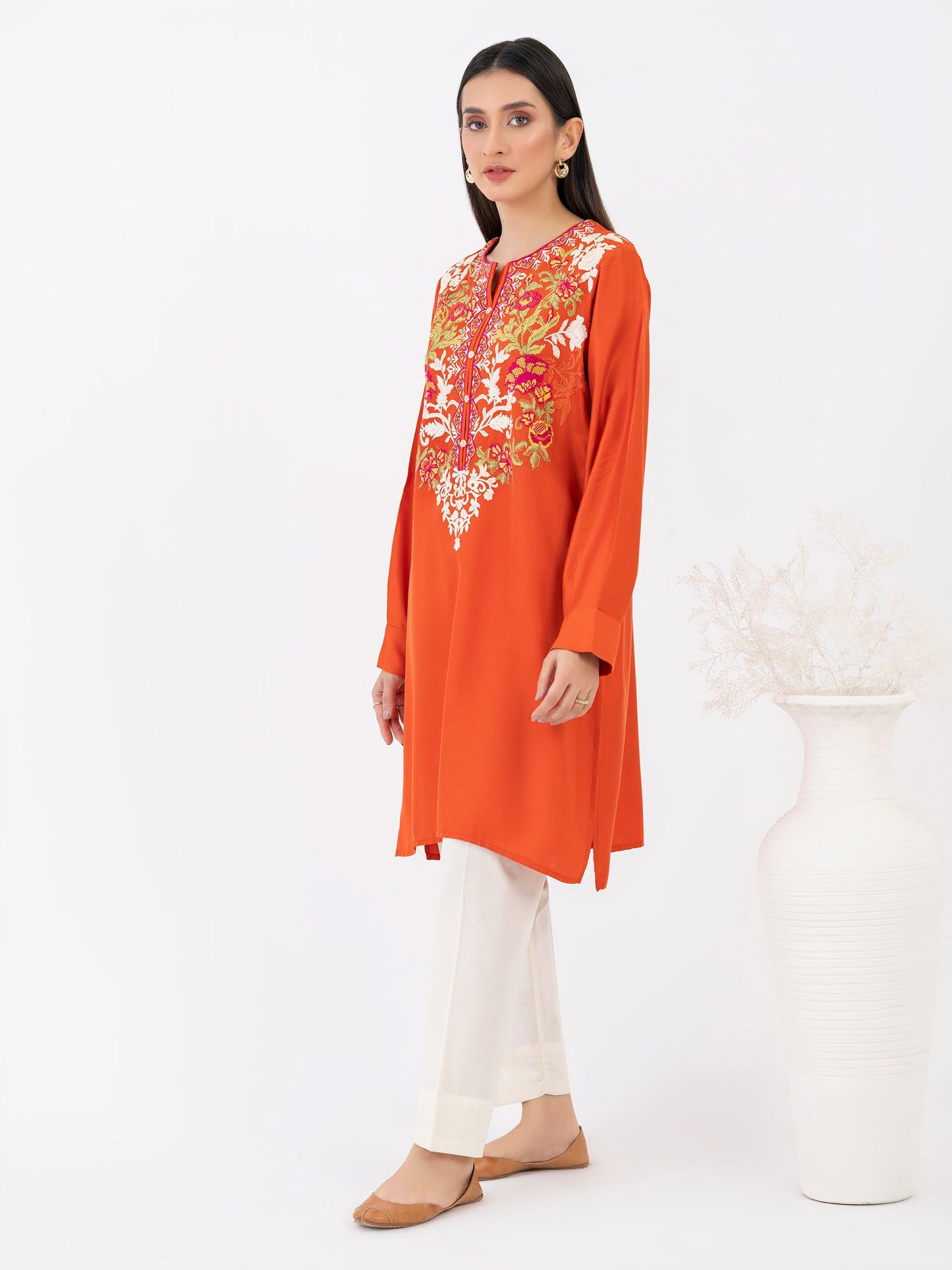 Linen Kurti-Embroidered (Pret)