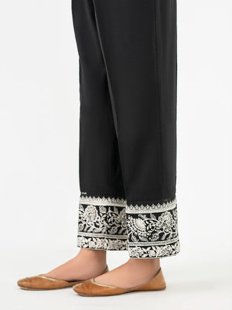 embroidered-khaddar-trouser