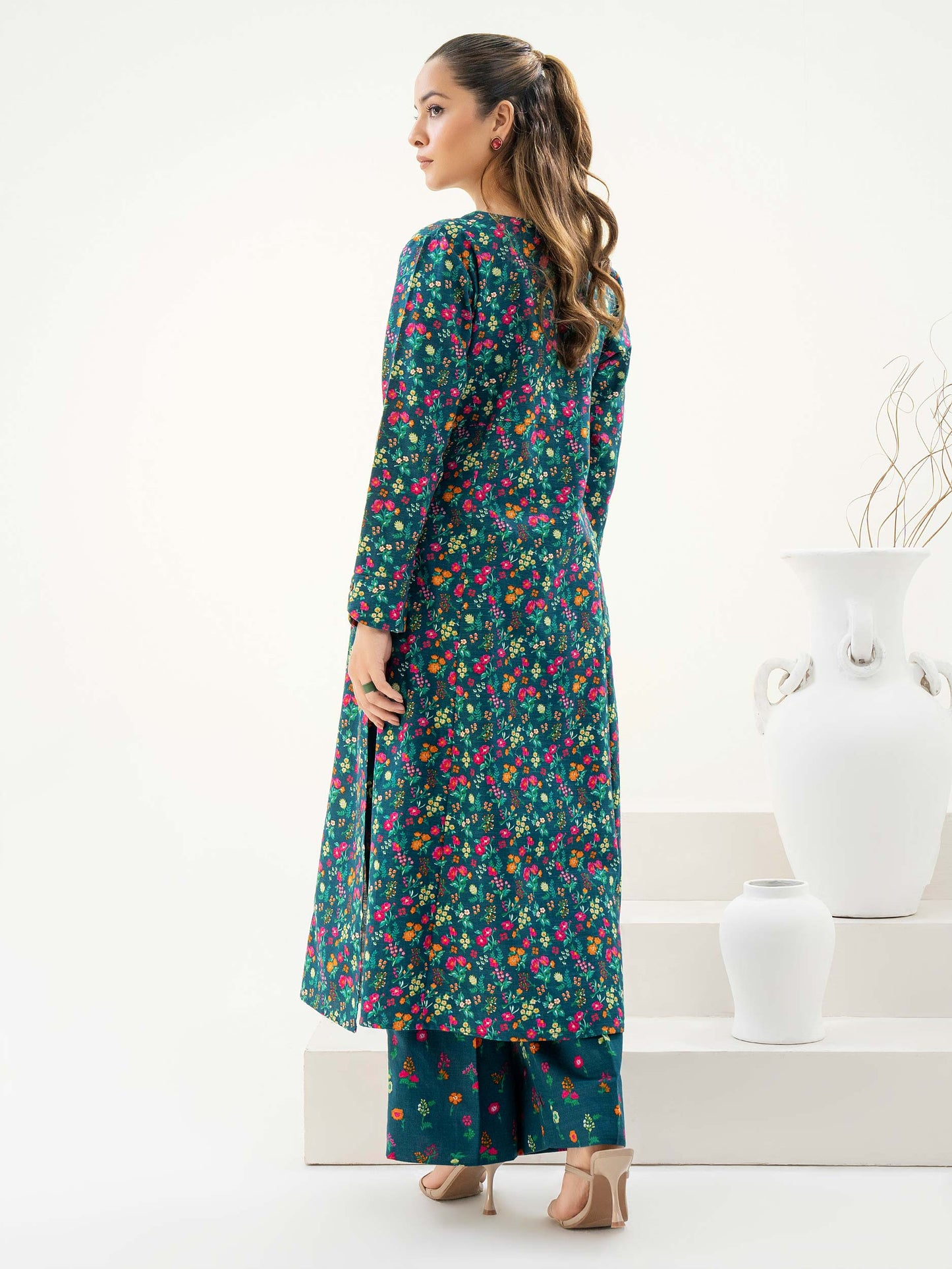 2 Piece Khaddar Suit-Printed (Pret)