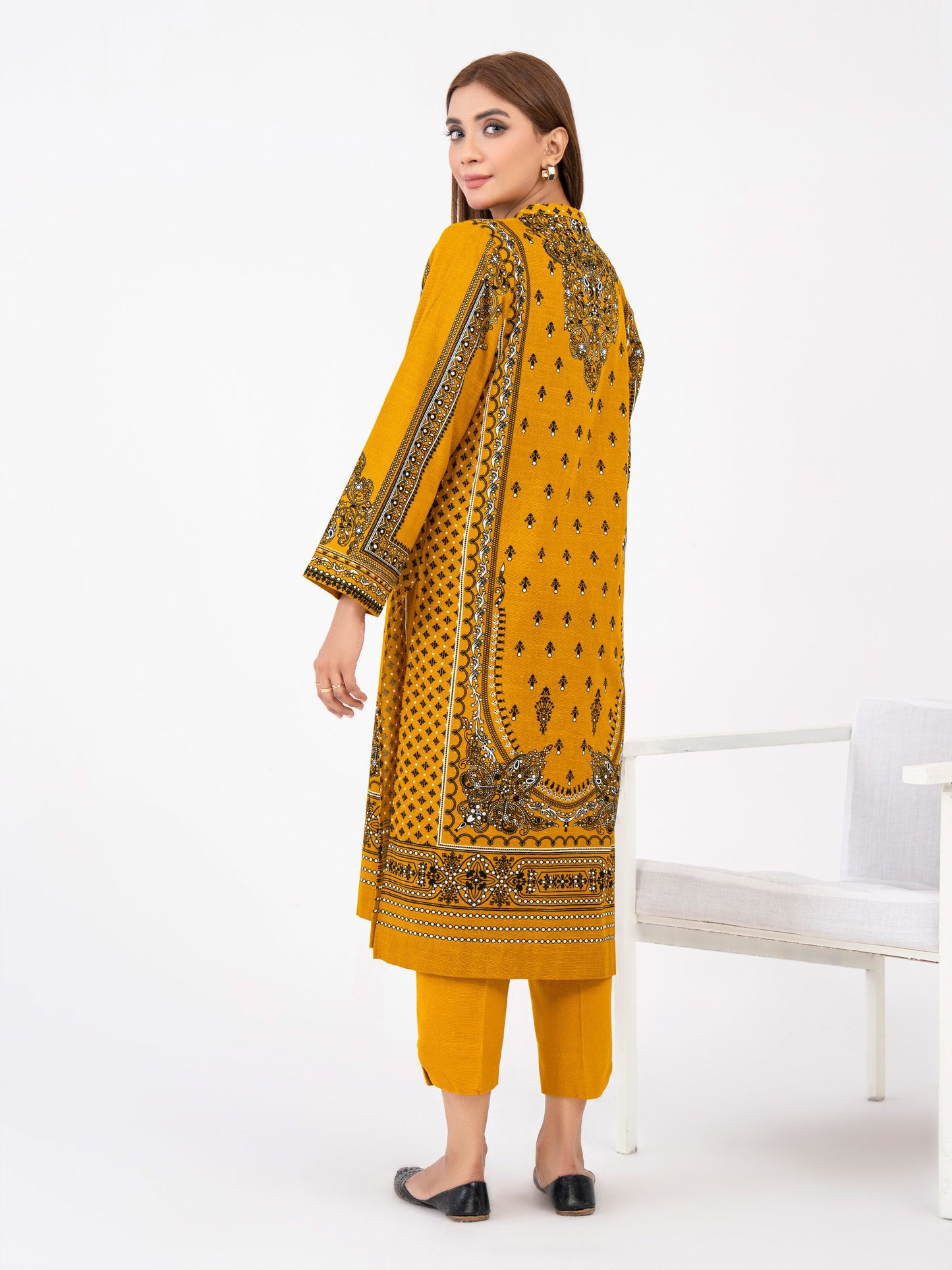 2 Piece Khaddar Suit-Printed(Pret)