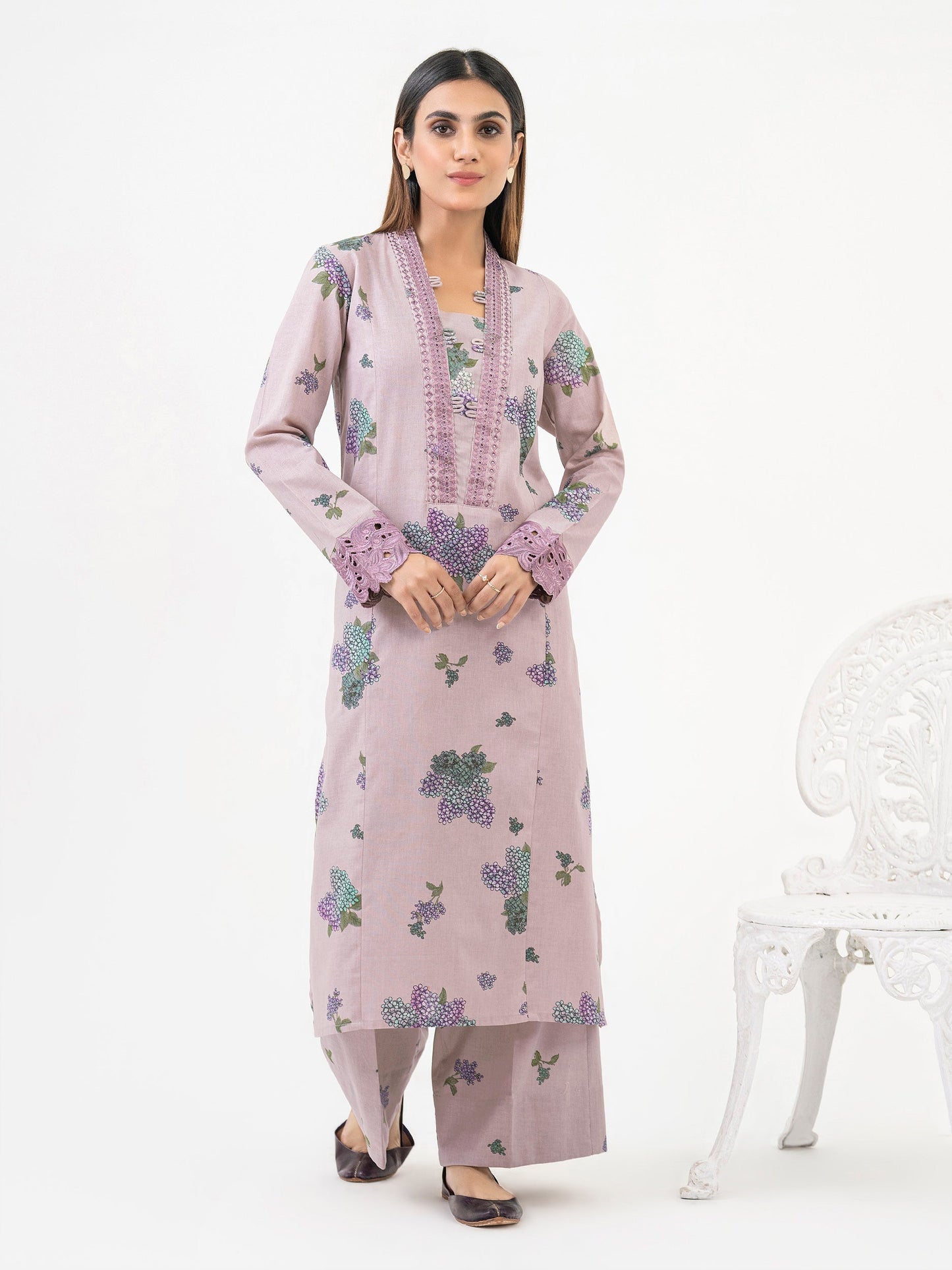 2 Piece Khaddar Suit-Embroidered (Pret)