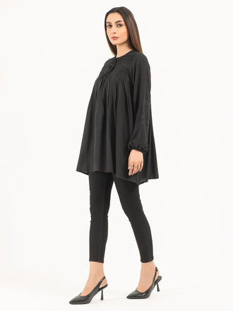 linen-kurti-embroidered-(pret)