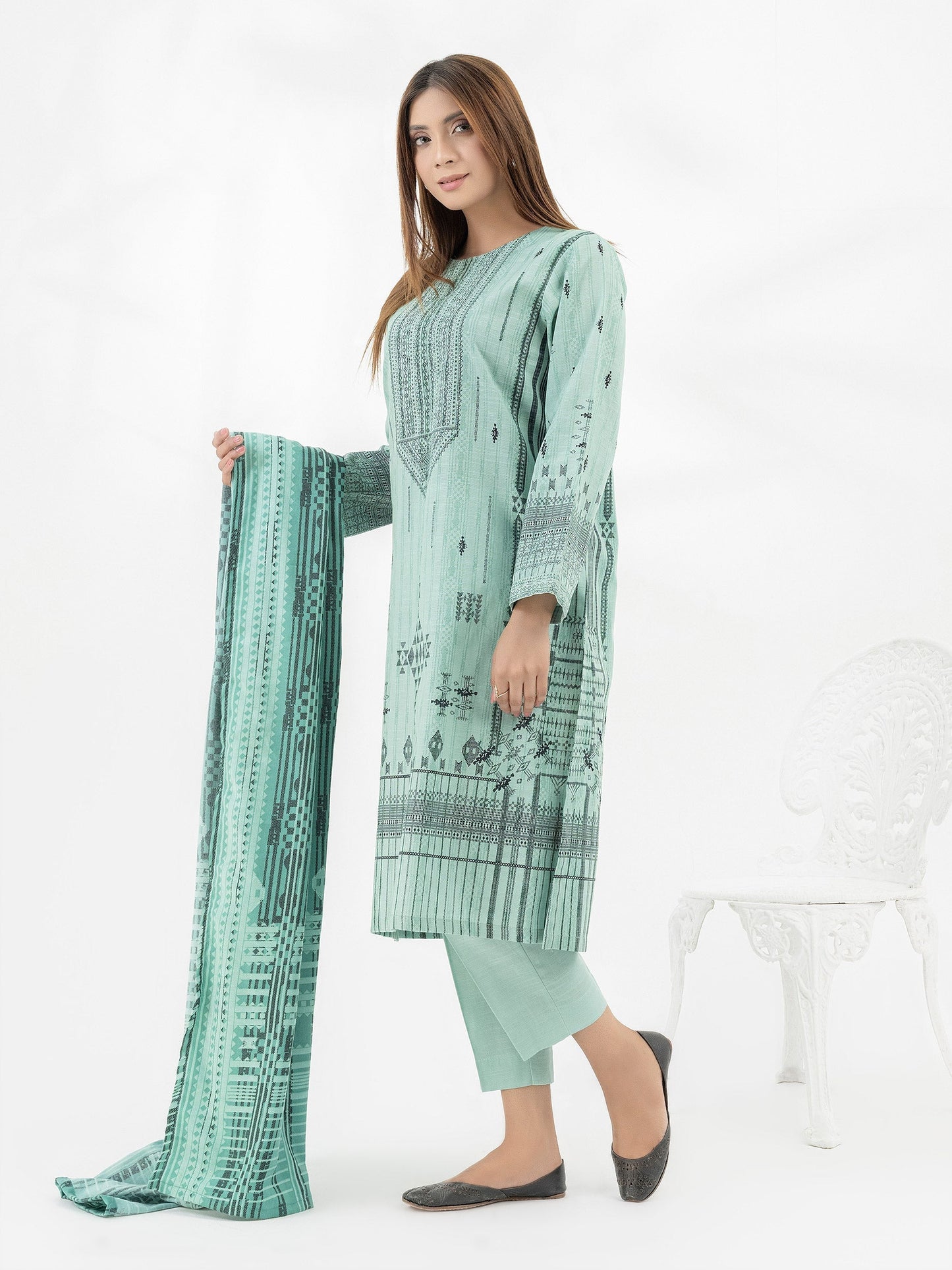 3 Piece Khaddar Suit-Printed (Pret)