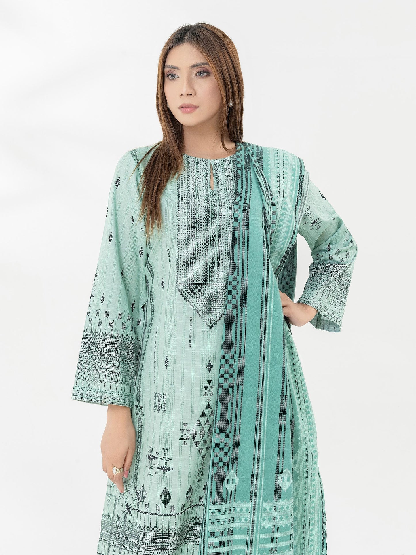 3 Piece Khaddar Suit-Printed (Pret)