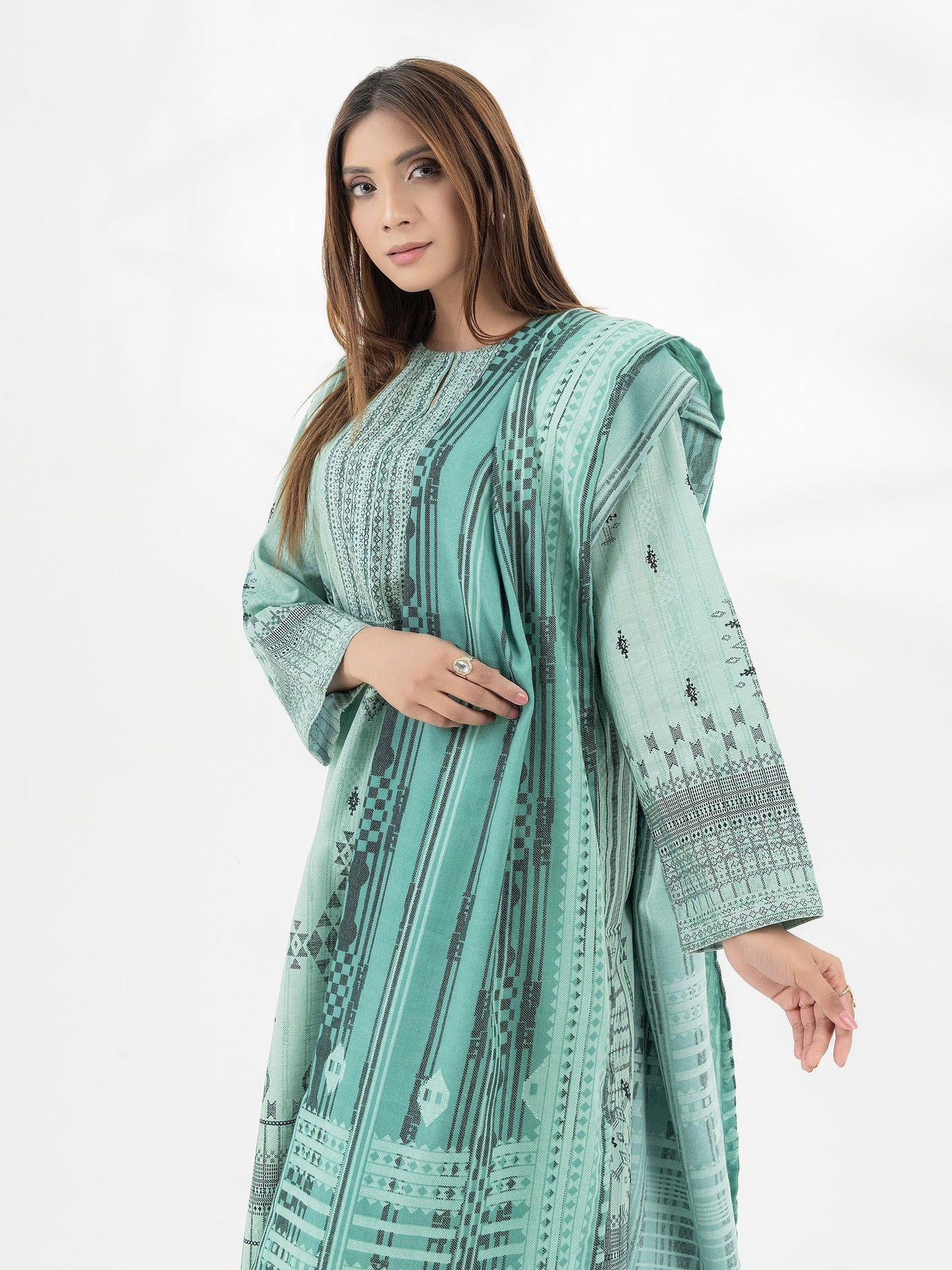 3 Piece Khaddar Suit-Printed (Pret)