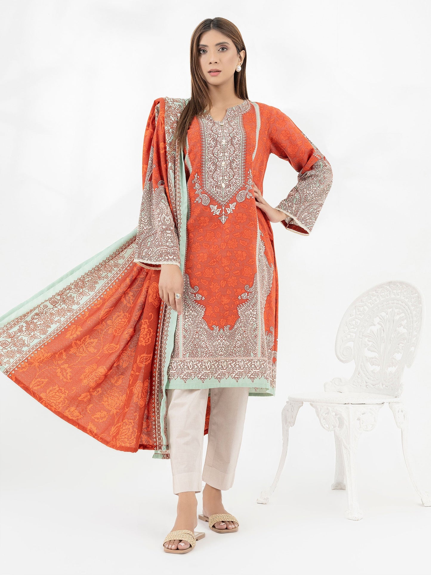 2 Piece Khaddar Suit-Printed (Pret)