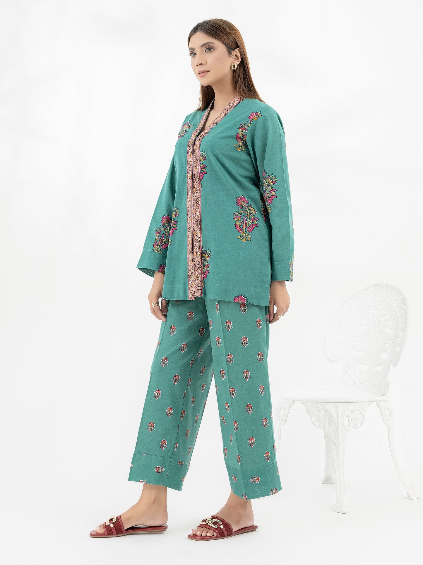 2 Piece Khaddar Suit-Printed (Pret)