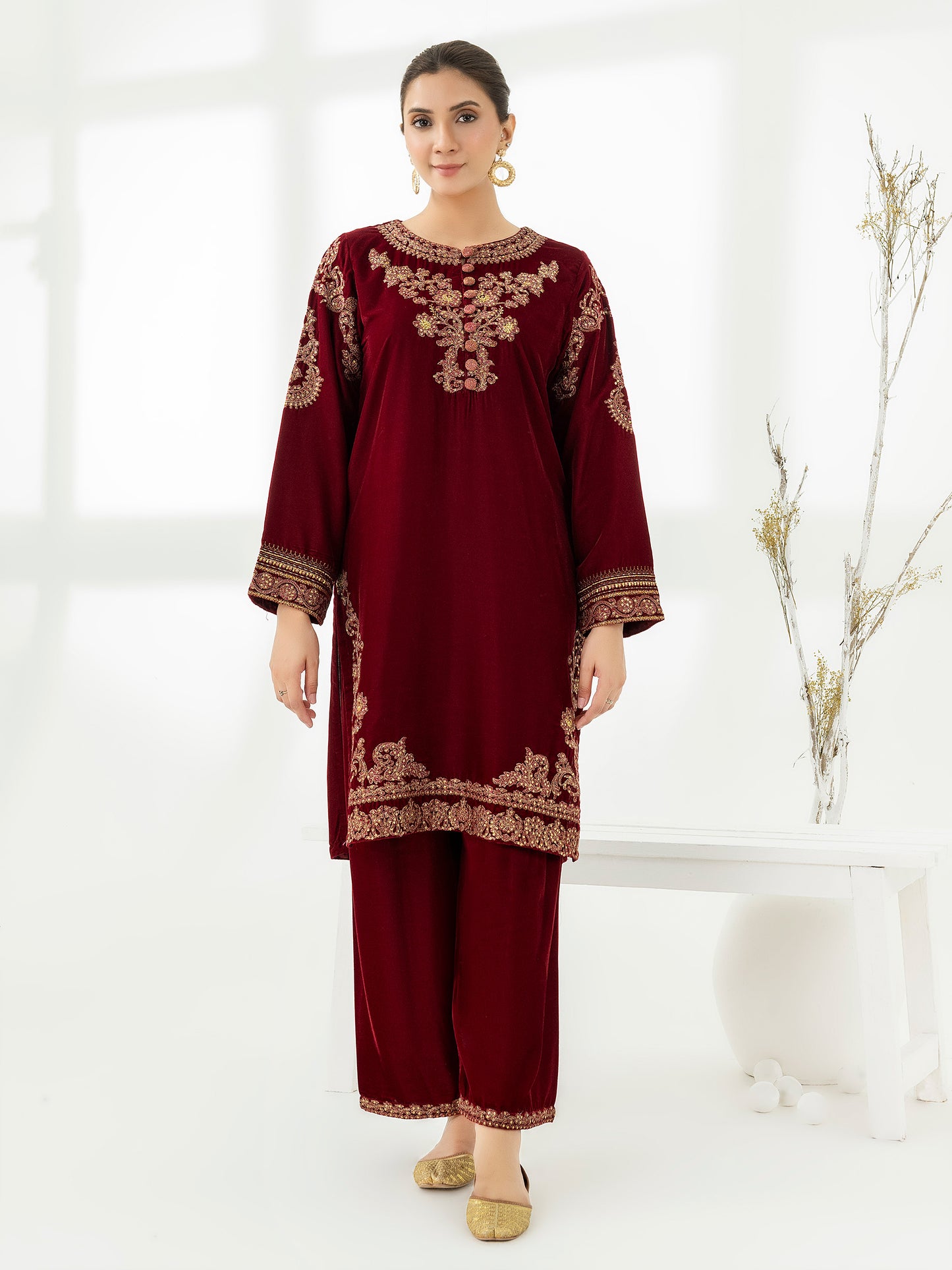 2 Piece Velvet Suit-Embroidered (Pret)