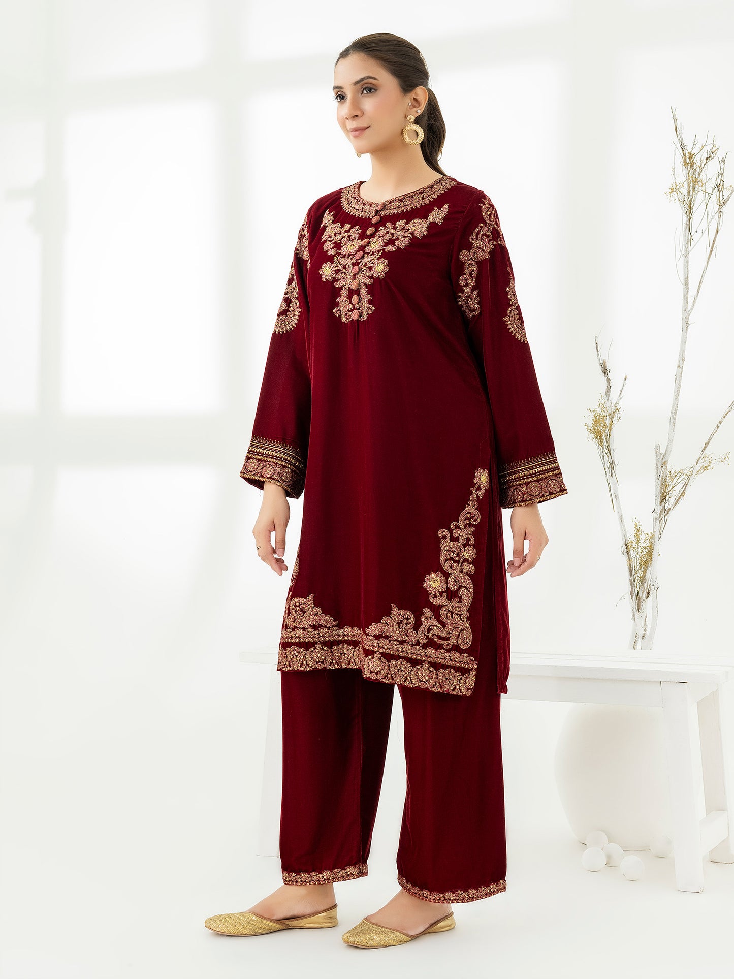 2 Piece Velvet Suit-Embroidered (Pret)