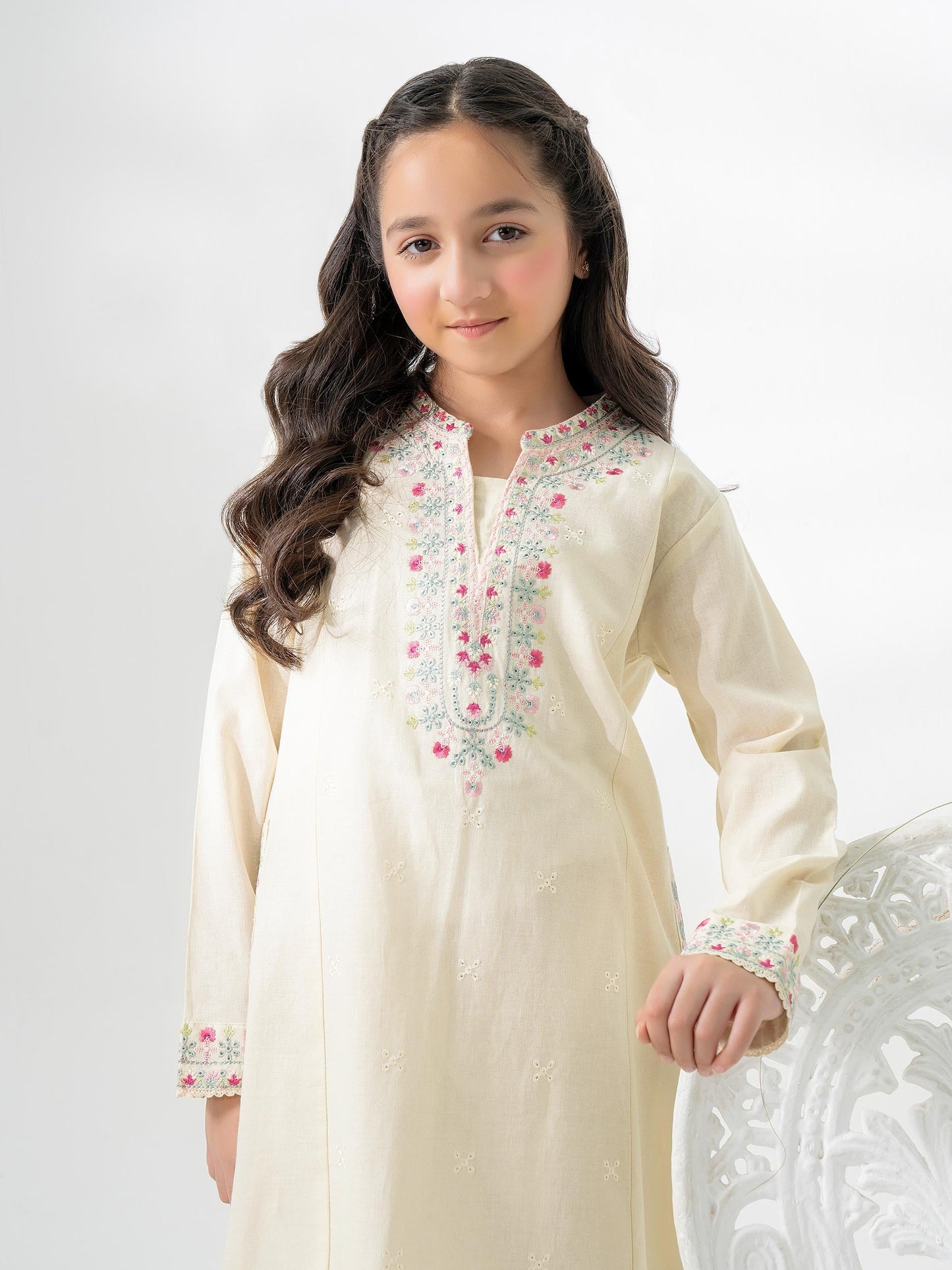 2 Piece Khaddar Suit-Embroidered