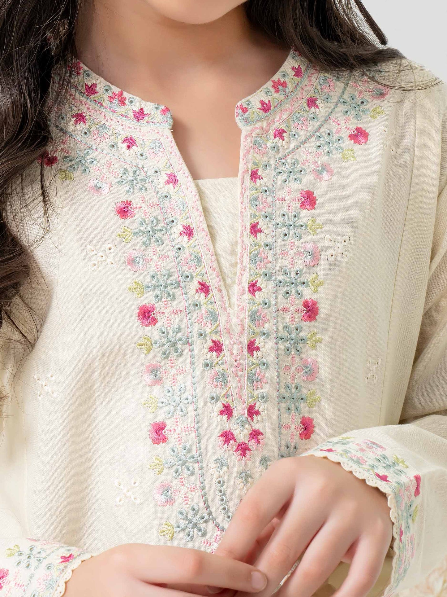 2 Piece Khaddar Suit-Embroidered