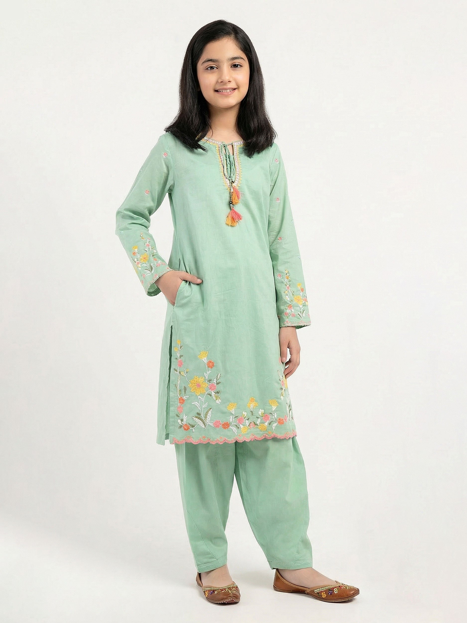 2-piece-cambric-suit--embroidered-(pret)