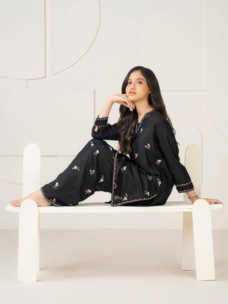 2-piece-lawn-suit-embroidered