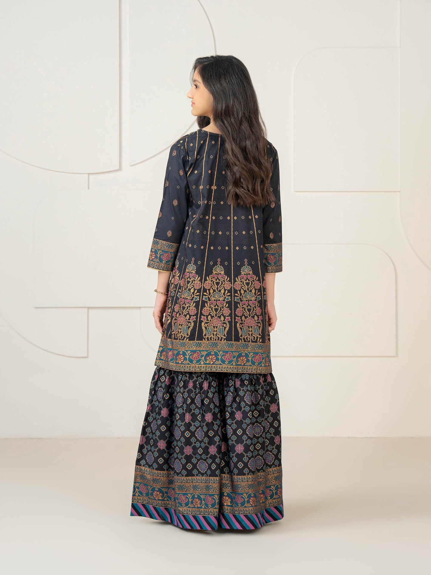 2 Piece Lawn Suit-Embroidered