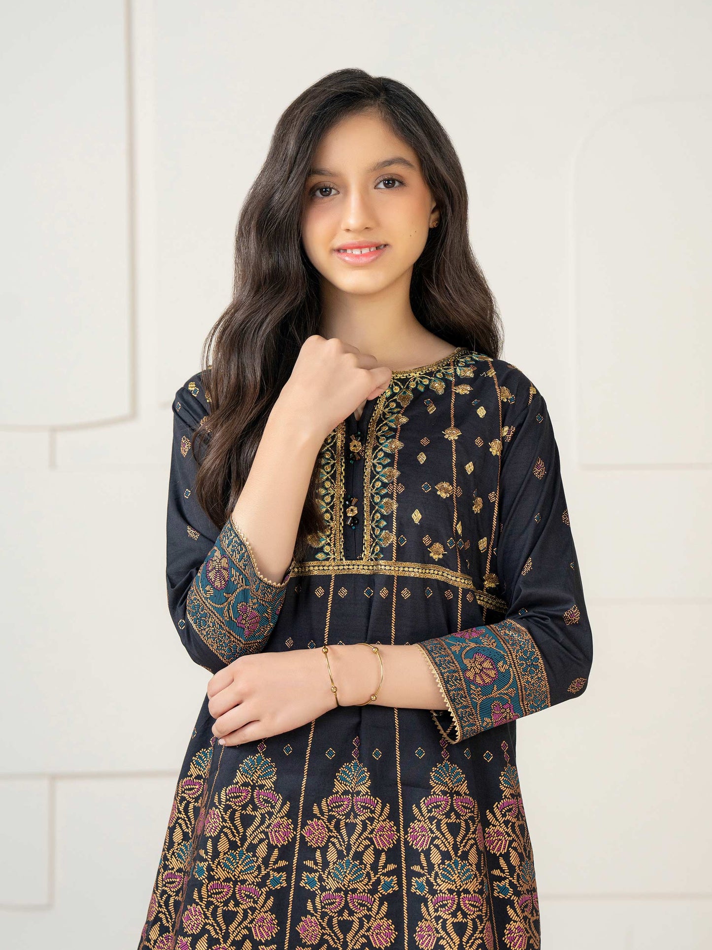 2 Piece Lawn Suit-Embroidered